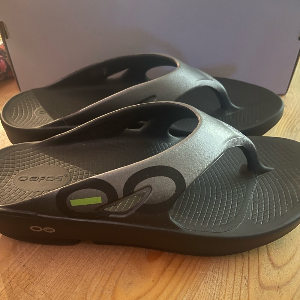 Oofos Flip Flops
